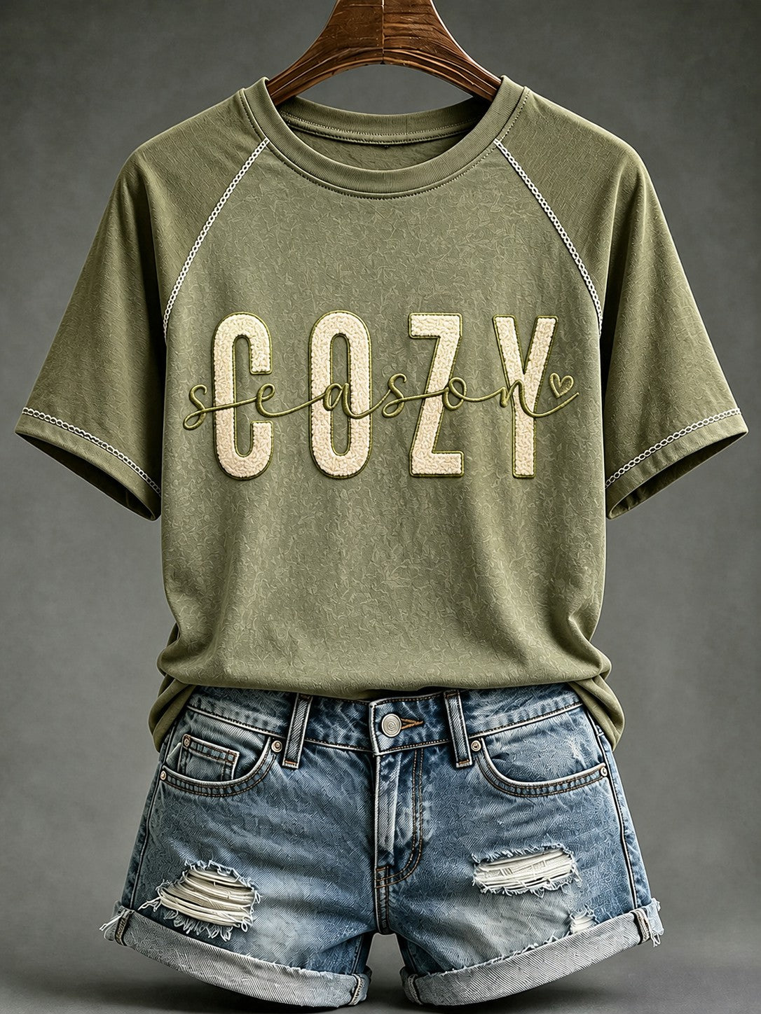 Women's Cozy Season Printed T-shirt