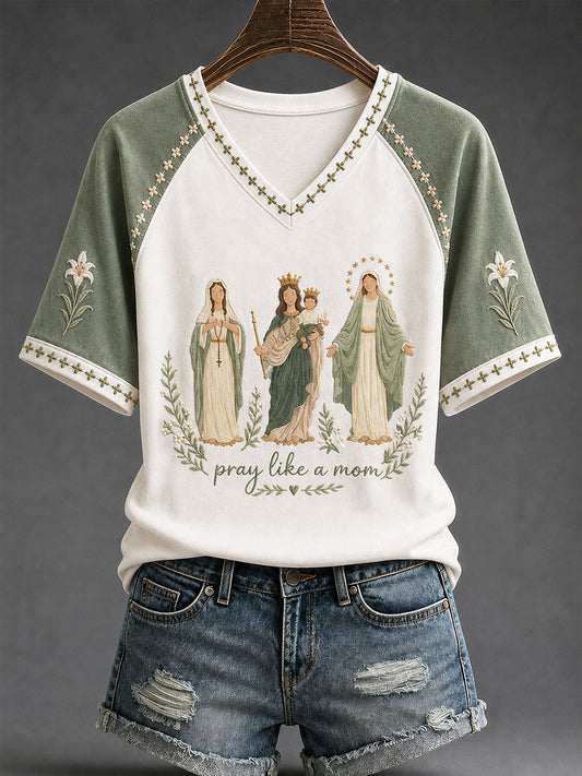 Women's Pray Like A Mom Catholic Faith Casual T-shirt